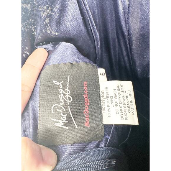 Mac Duggal 4316 Blue Long Sleeve Beaded Sequin Embellished Gown Size 6 - Picture 8 of 8